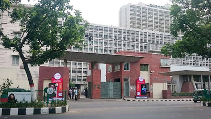 তিন সচিবের দপ্তর পরিবর্তন, রেল সচিব ওএসডি